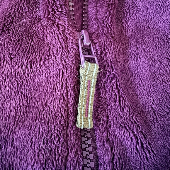 L.L. Bean Women’s Fleece Jacket, Sz.M, Plum Purple, Full Zip Cozy Outdoor EUC - Picture 13 of 16